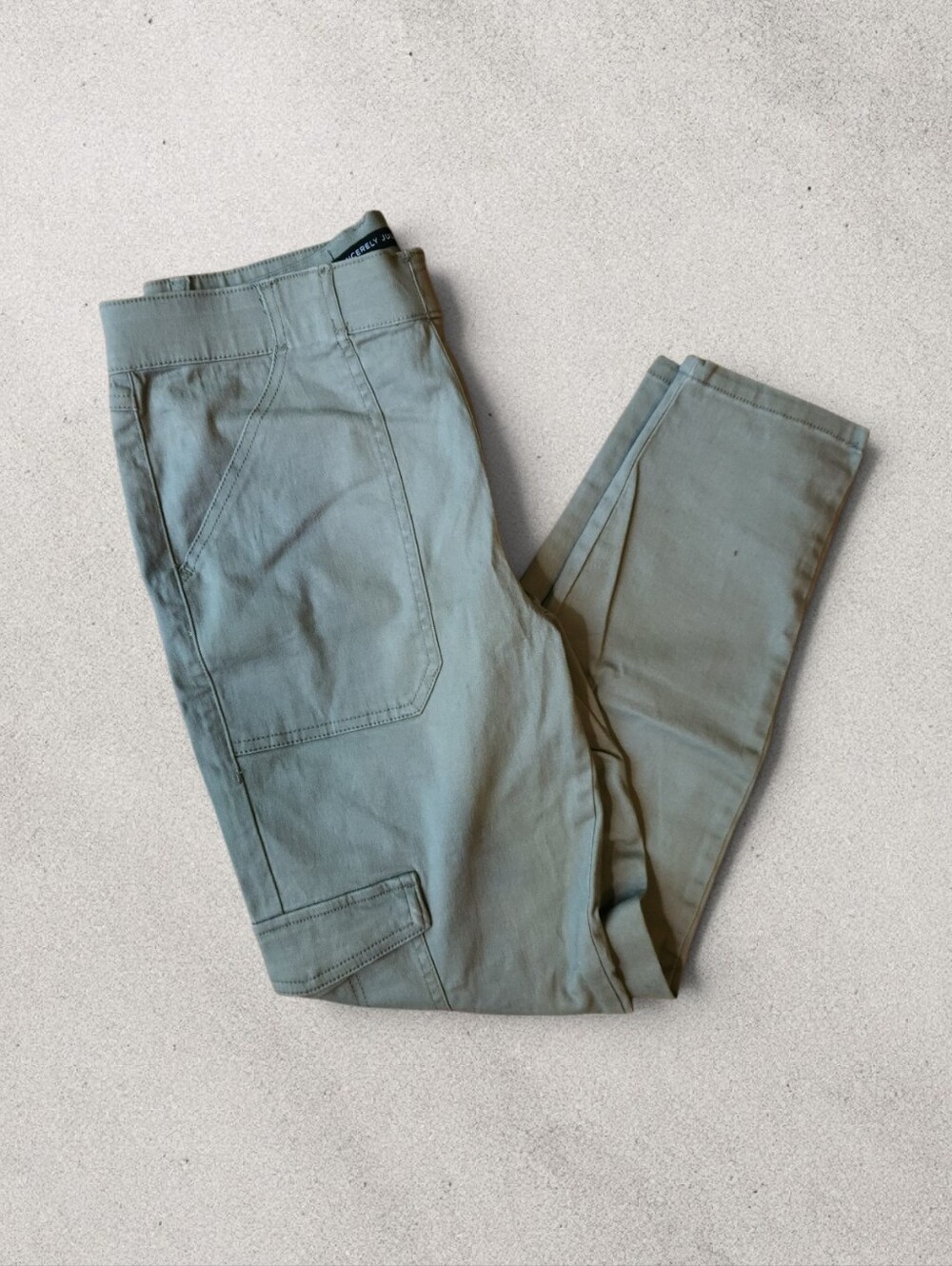 Sincerely Jules Slim Cargo Pants in Green Size Large